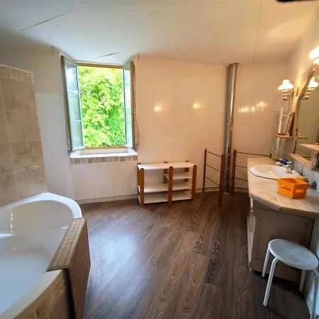 Grande Maison 15 Pers - Jardin, Barbecue&pétanque Hébergement de vacances *